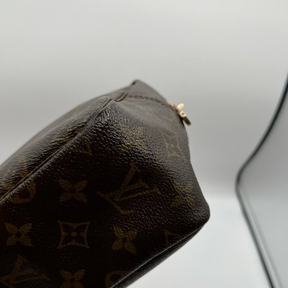 Trousse Toiletry vintage Pouch Monogram Canvas - Picture 11 of 14